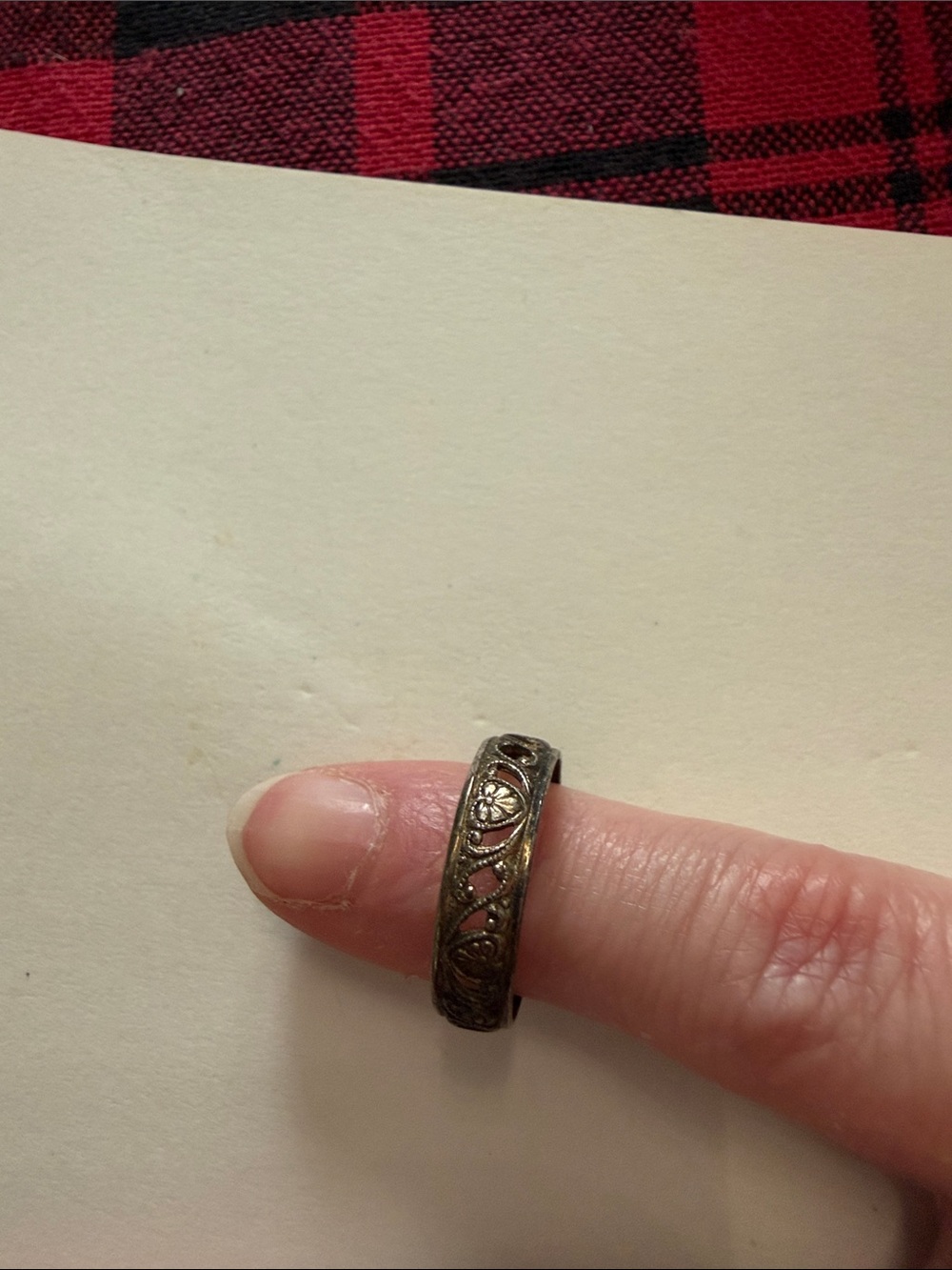 Vintage-Inspired Floral Engraved Silver Tone Women’s Ring